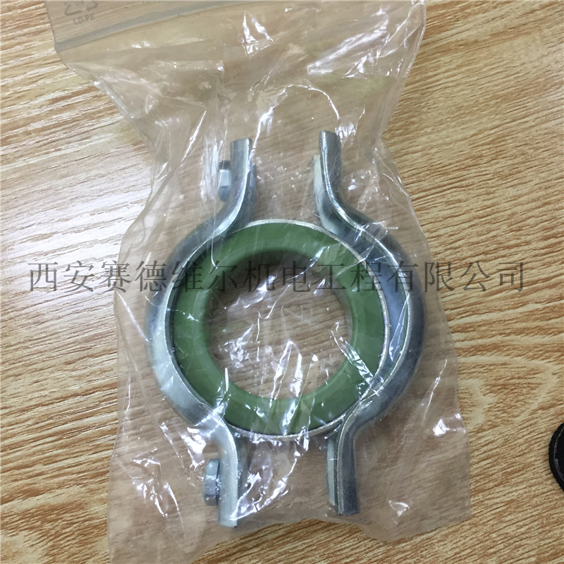 1613837781阿特拉斯空压机卡箍